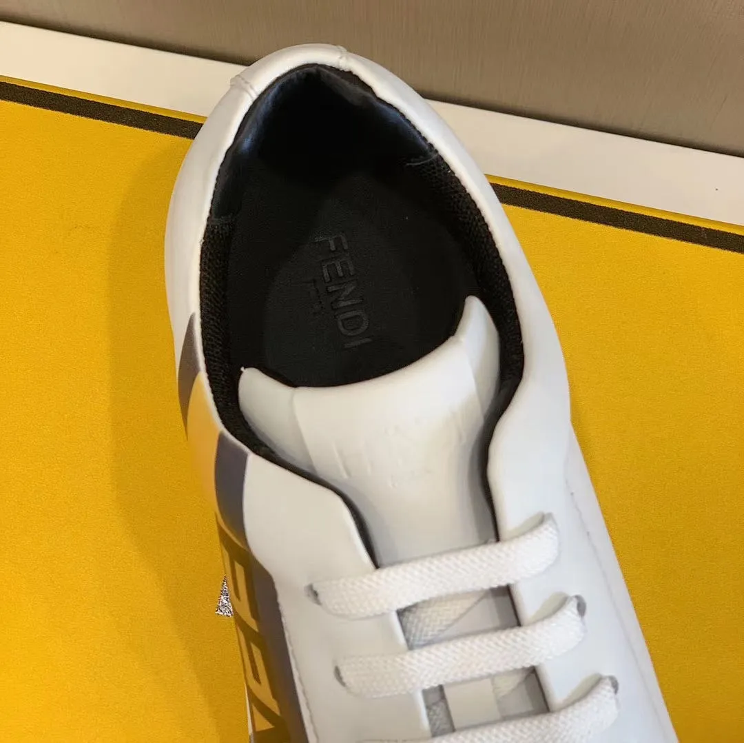 ¥420 Sun]FENDI Classic comfort for men, this sophisticated sneaker is handcrafted from soft calfskin. Mesh inner surface, ultra-light rubber material and rough outsole. This unique thin style is suitable for the casual and exquisite sensibility of this season. It is comfortable and natural on the feet. It is an everyday style for casual travel in autumn and winter! 38/45